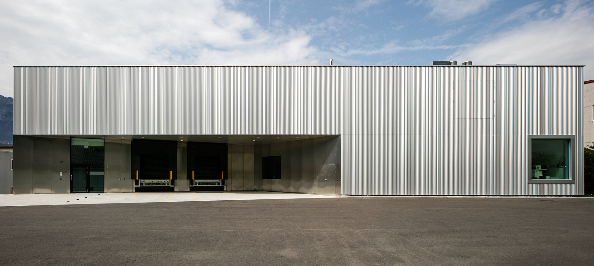 : Neubau Zentralsterilisation Spital Wallis, Martigny, bauzeit architekten